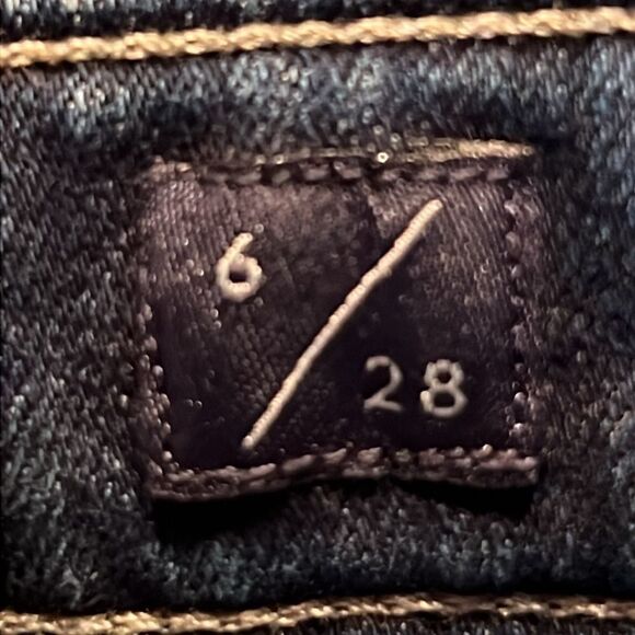 Lucky Brand Sweet Crop Jeans - Picture 10 of 14